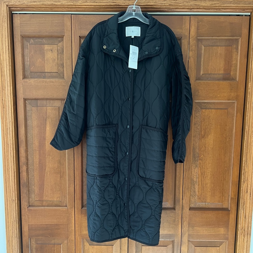 Lou & Grey Black Quilted Puffer Coat